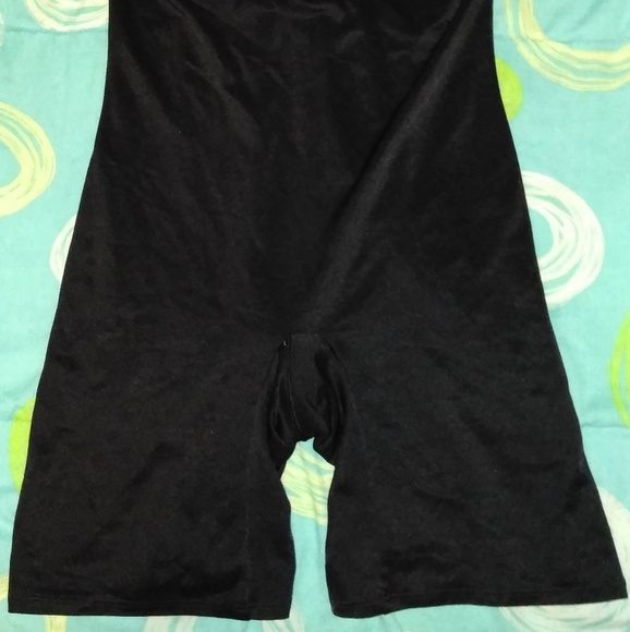 Shapewear - Picture 2 of 4